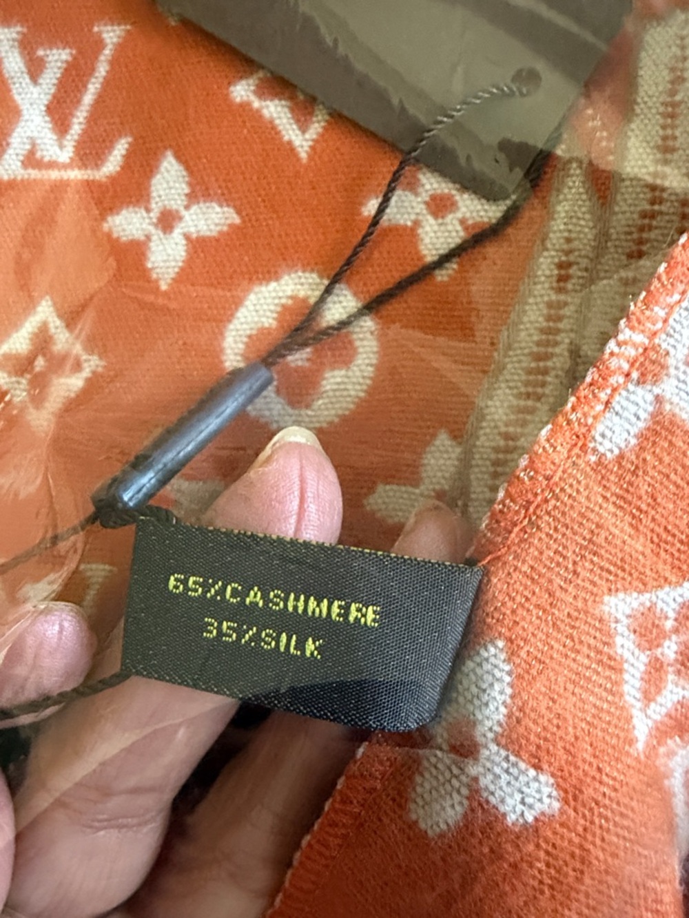 Louis Vuitton Mustard & Cream Monogram Shawl Scarf - Picture 3 of 7